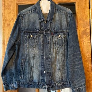 Mens Levi jacket size Large